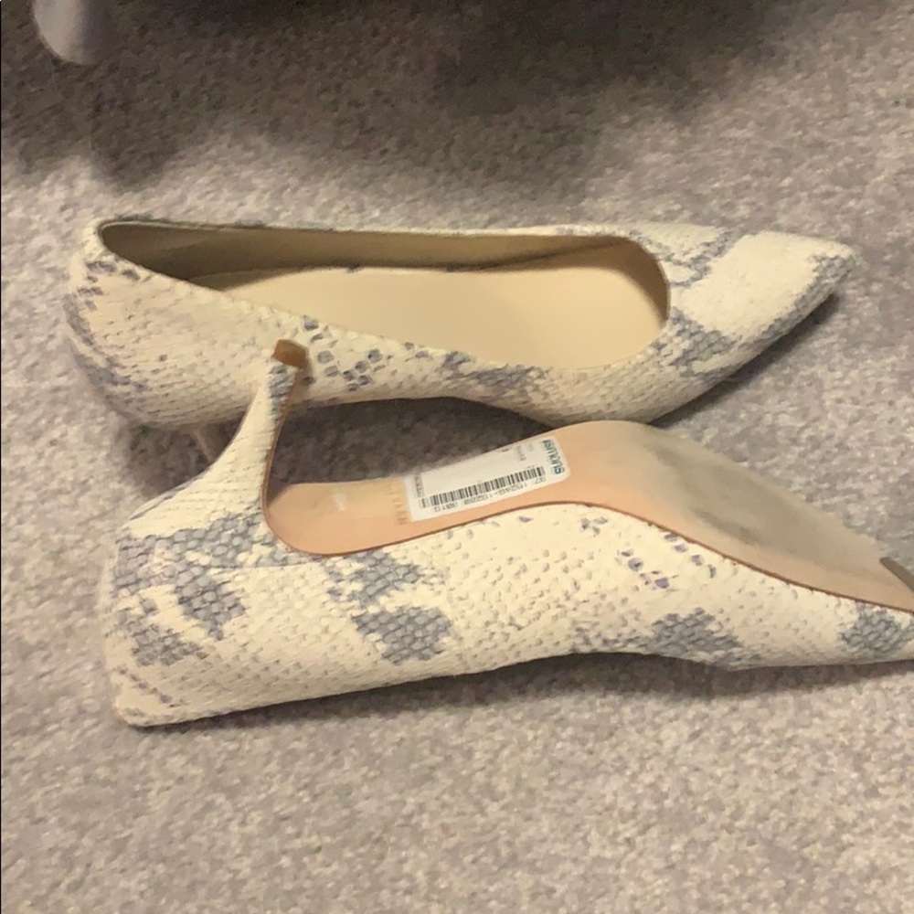 Cole Haan kitten heel